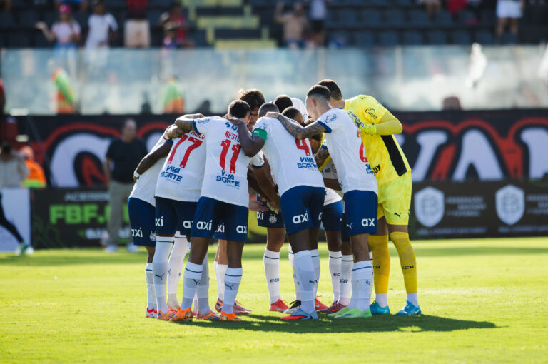 Oficial! Bahia anuncia empréstimo de zagueiro ao futebol português