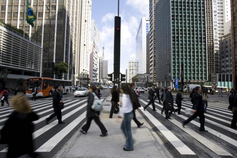 Polícia prende suspeitos de tentar atentado a bomba no Rio e SP