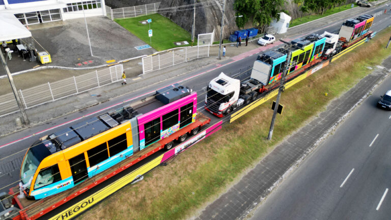 VLT de Salvador começa a receber novos trens a partir de março
