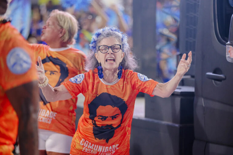 ministra critica TCU por punição a escola de samba