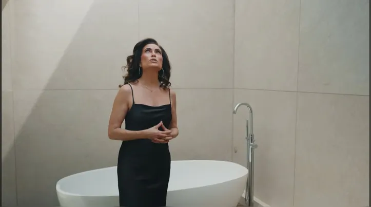 Ex-Globo vive em casa sustentável