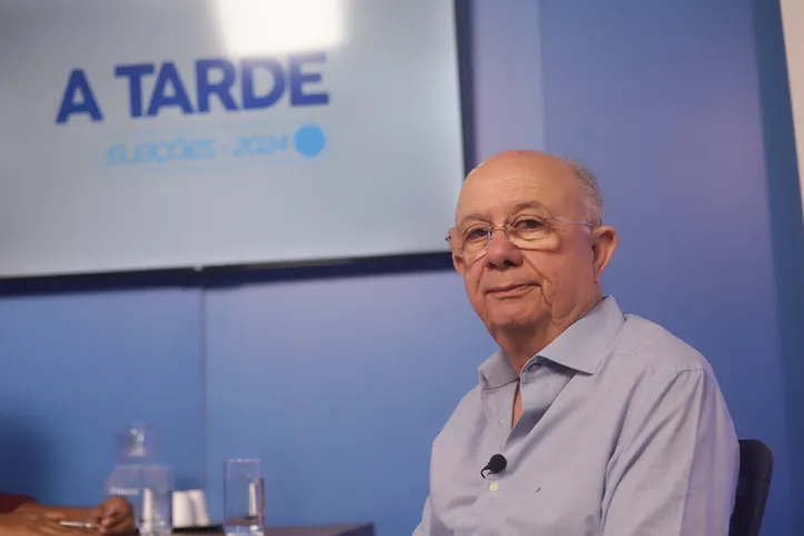 José Ronaldo é tido com principal alvo da oposição para vice