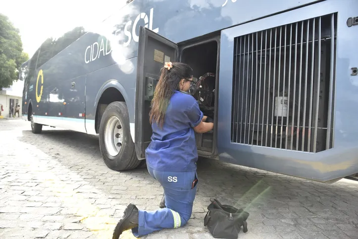 Emilly descobriu  a profissão através do padrasto