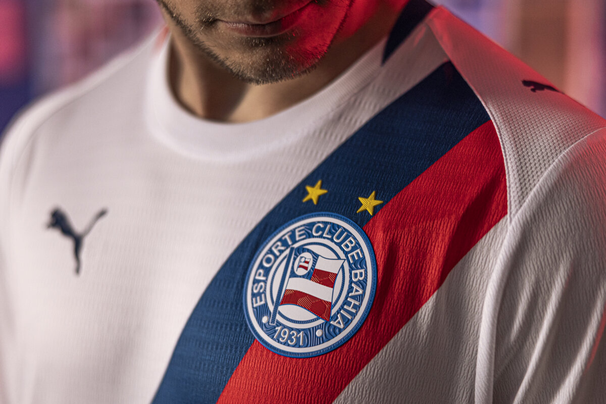Bahia lança camisa principal para temporada 2026; veja fotos