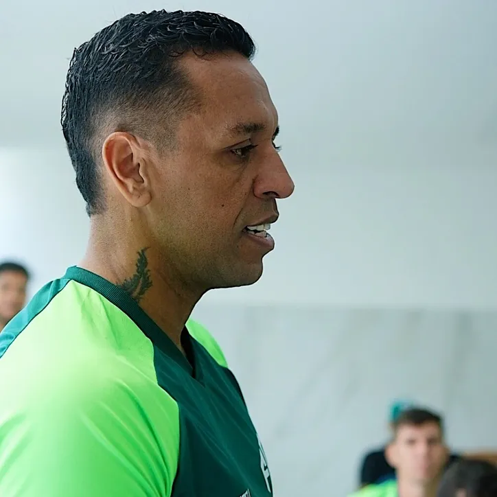 Sidão em apresentão do Feira FC