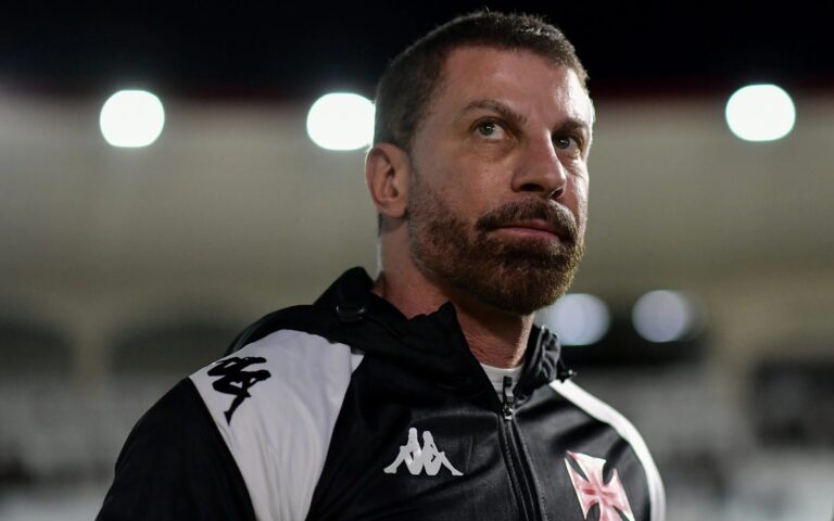 Presidente do Vasco, é denunciado no STJD após confusão com Cruzeiro