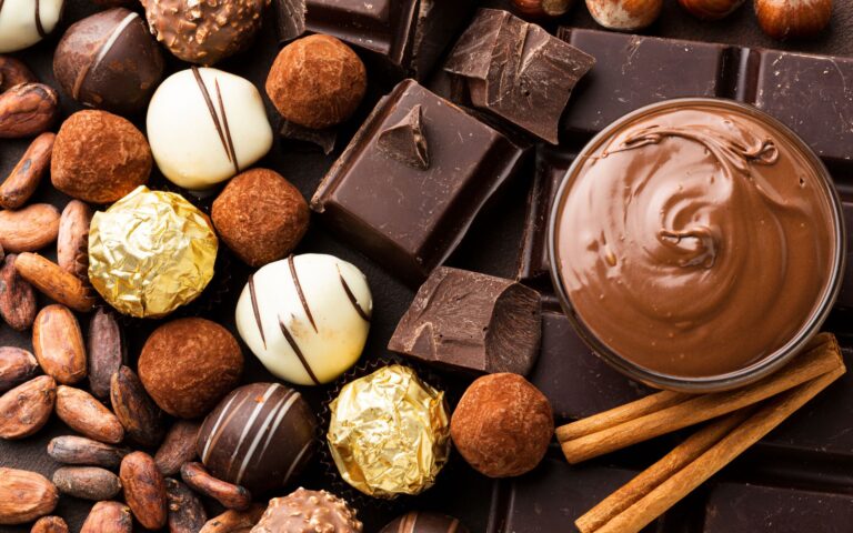 Chocolate é o novo aliado contra pressão alta; entenda