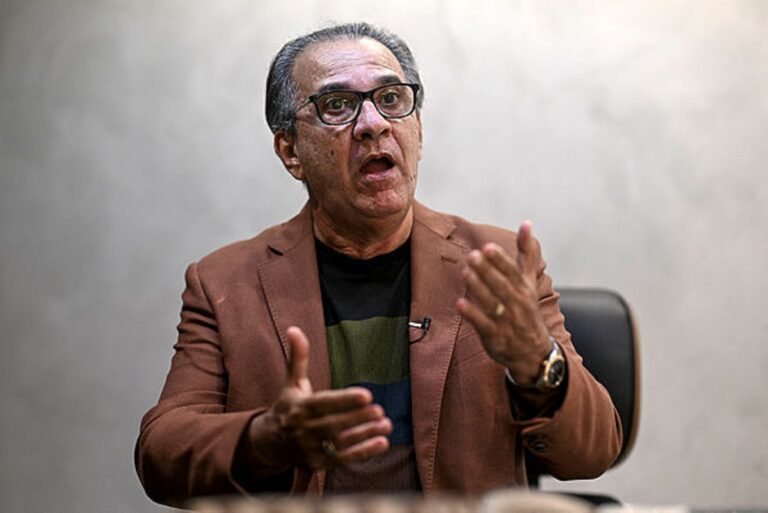 Silas Malafaia pede orações para comprar avião novo: “Preciso trocar”