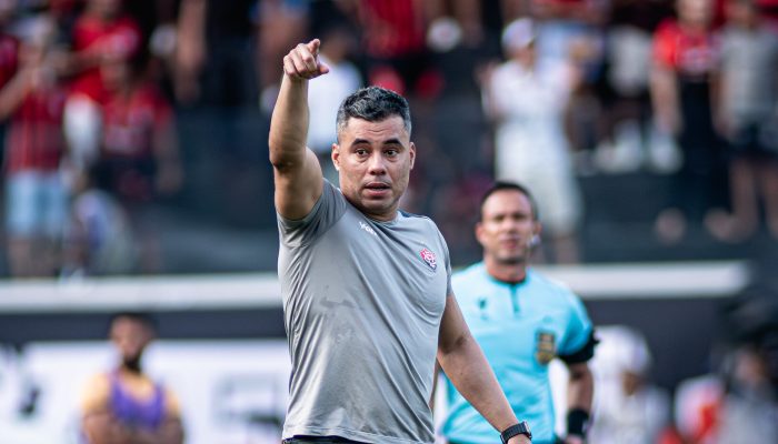 Com Jair Ventura, Vitória alcança maior sequência invicta na Série