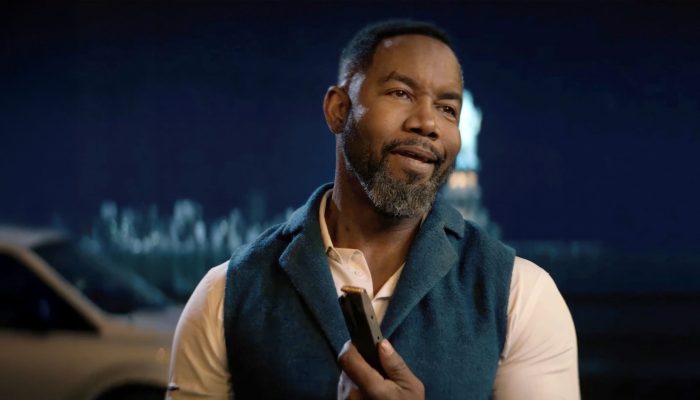 O filme de ação explosivo da Netflix que está dominando