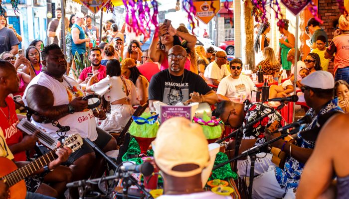 Deixe a vida te levar...; saiba onde curtir um sambinha