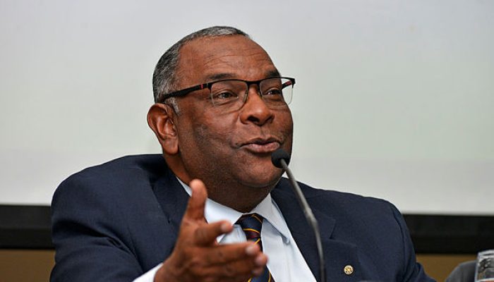 TRT-5 suspende expediente e decreta luto pela morte de desembargador