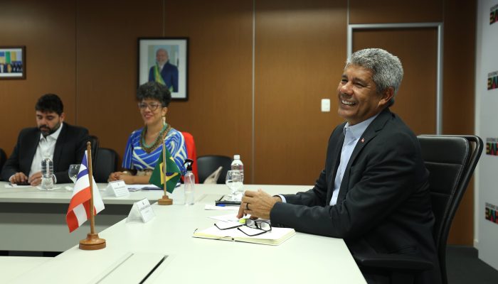 Jerônimo contrata empréstimos de R$ 2 bi para obras estratégicas