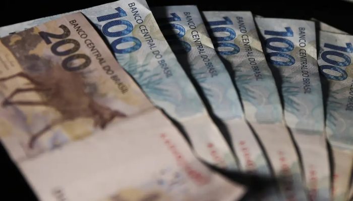 Profissões que pagam R$ 20 mil estão com falta de