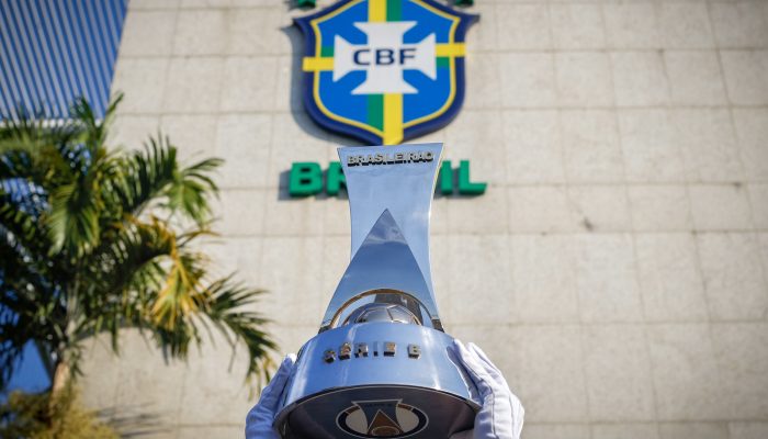 Técnico ex-Vitória é demitido após fracassar em levar clube à