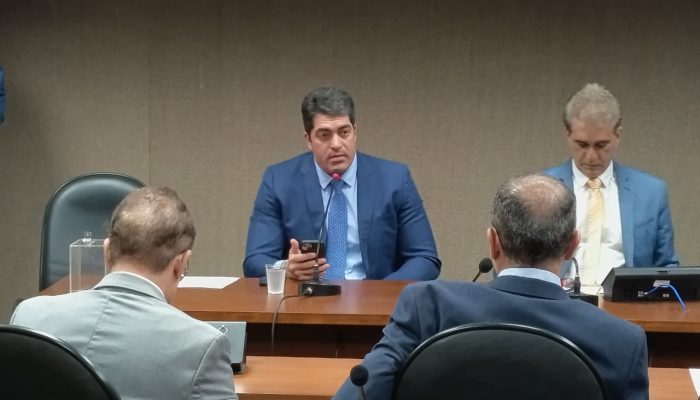 Deputados baianos decidem futuro de Otto Filho no TCE na