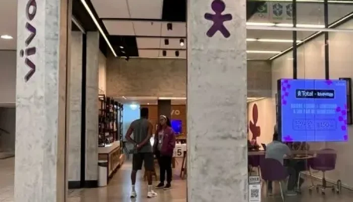 Vivo anuncia encerramento de seus serviços no Brasil; entenda