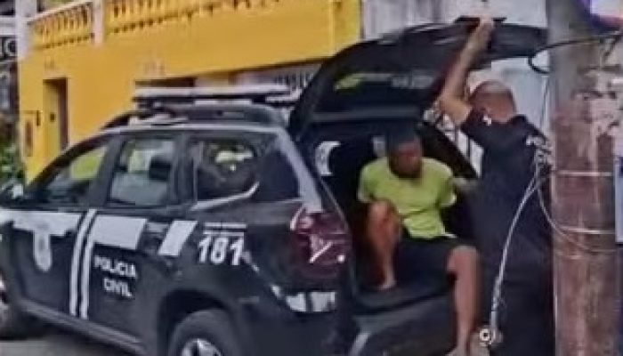 Homem com tornozeleira furta turista durante encontro em Salvador