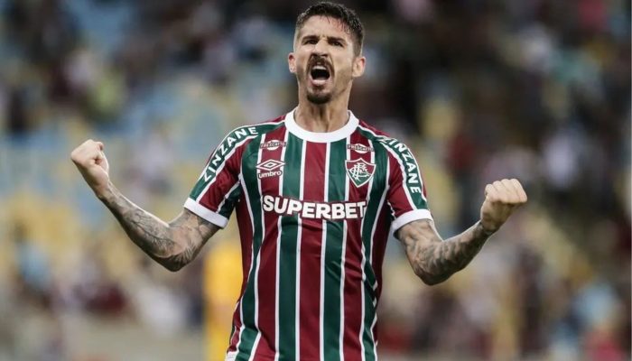 Ex-Bahia, Everaldo vira vilão no Fluminense após eliminação