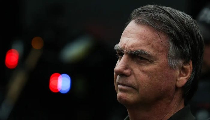 Bolsonaro passará por perícia médica nesta quarta-feira