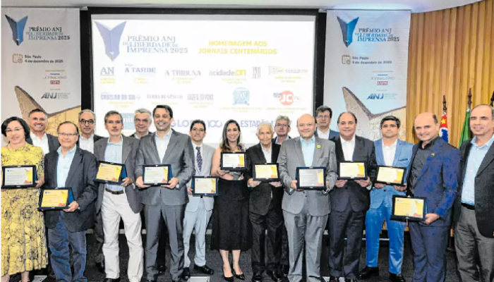 ANJ homenageia jornais centenários e destaca legado de A TARDE