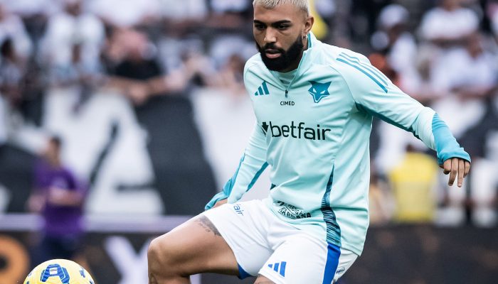 Atacante Gabriel Barbosa não retorna para BH com a equipe