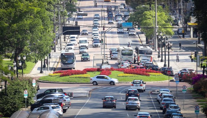 Aumento de emplacamentos no PR cresce após redução do IPVA