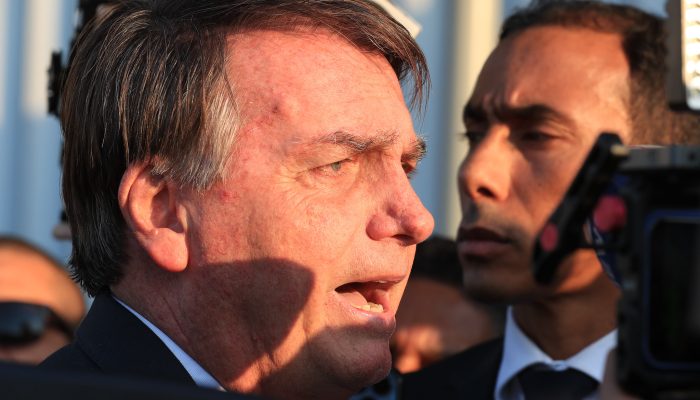 Bolsonaro-faz-novo-procedimento-cirurgico-contra-solucos.jpg
