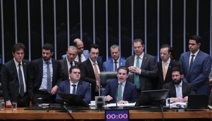 Camara-aprova-PL-da-dosimetria-que-reduz-pena-de-Bolsonaro.jpg