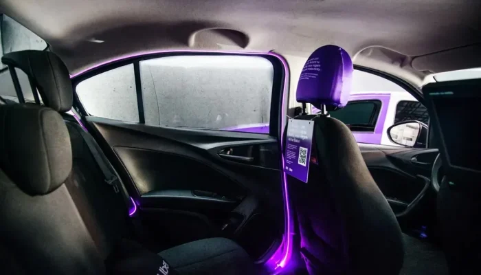 Carros da Uber rodam sem motorista: veja onde o táxi