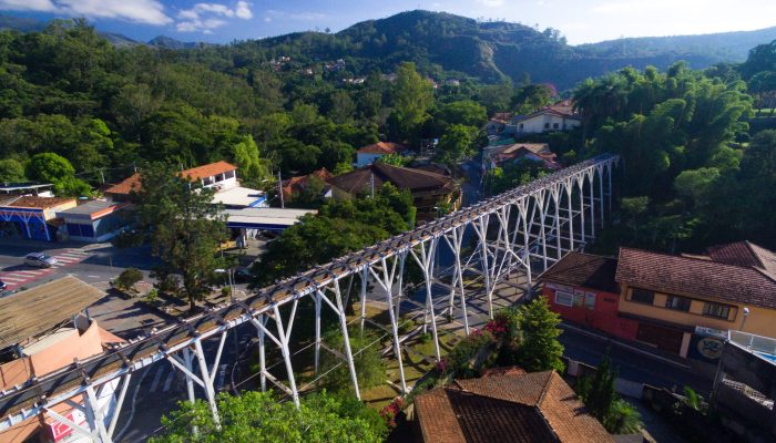 Cidade da região metropolitana oferece vida tranquila com salário médio