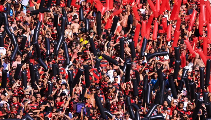 Com-titulo-da-Libertadores-Flamengo-soma-R-177-milhoes-em.webp.webp