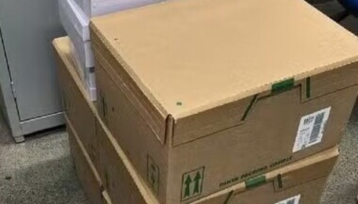 Cosméticos previstos para 2026 aparecem à venda ilegalmente no Feiraguay