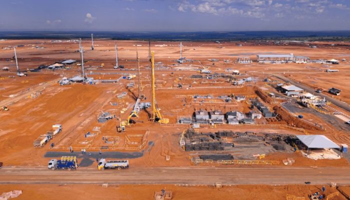 Fábrica bilionária deve gerar 20 mil empregos em pequena cidade