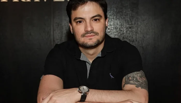 Felipe-Neto-expoe-sofrimento-com-transtornos-mentais.webp.webp