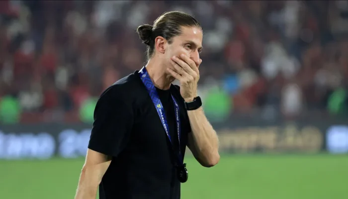 Filipe-Luis-revela-o-tecnico-que-tirou-seu-sono-na.webp.webp