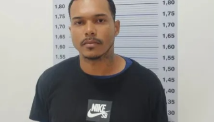 Foragido é localizado após comentar foto de delegado em rede