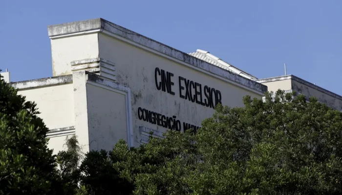 Futura casa da Câmara, Cine Excelsior tem alto risco de
