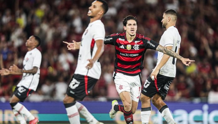 Gol contra o Vitória é eleito o mais bonito do