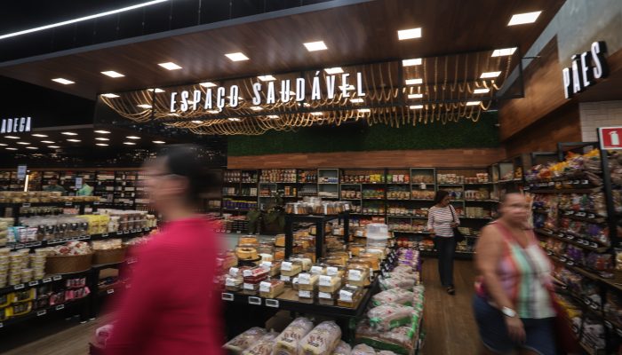 Grande rede de supermercados anuncia fechamento total de 4.606 lojas