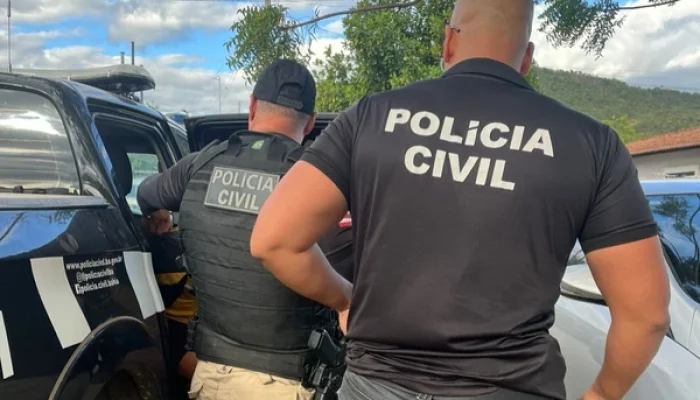 Homem ameaça ex-companheira durante registro de queixa na delegacia