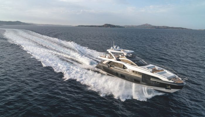 Iate de luxo "padrão" Cristiano Ronaldo é construído no Brasil