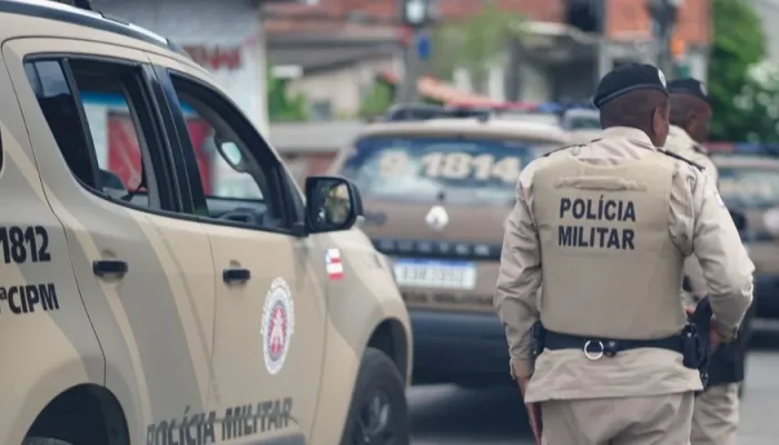 Jovens morrem e três pessoas ficam feridas em ataque a