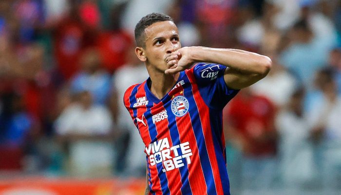 Juba se derrete por Danilo Fernandes e dedica gol em