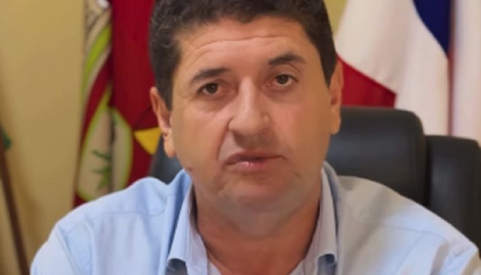 Justiça inicia processo que pode cassar prefeito de município da