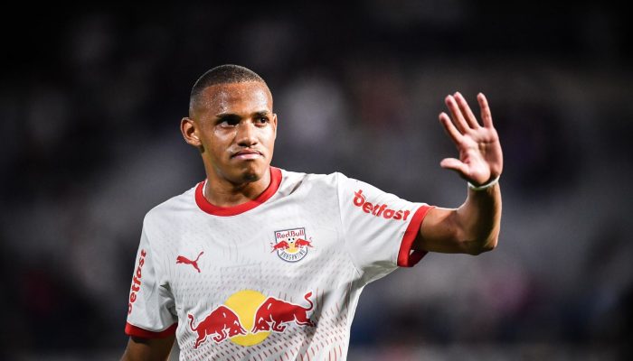 Meia do Bragantino projeta "amassar" o Vitória no Z-4 do