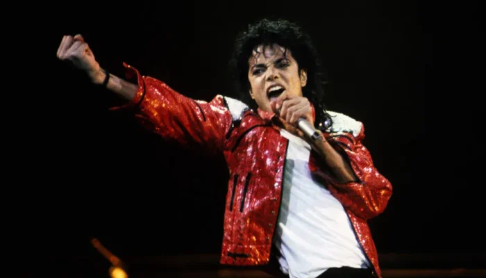 Michael-Jackson-rei-do-pop-e-artista-morto-mais-bem.webp.webp