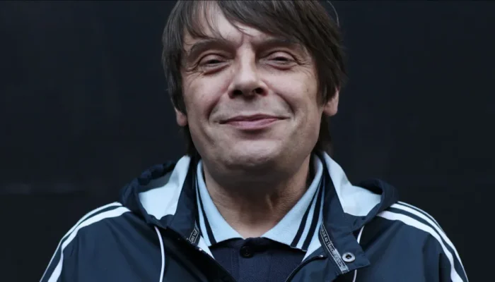 Morre-Mani-Mounfield-ex-baixista-do-Stone-Roses-e-Primal-Scream.webp.webp