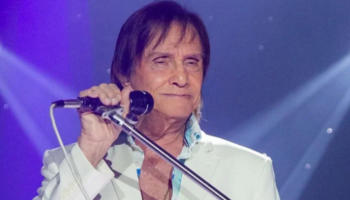 O-cantor-Roberto-Carlos-confirma-presenca-na-programacao-natalina-de.webp.webp