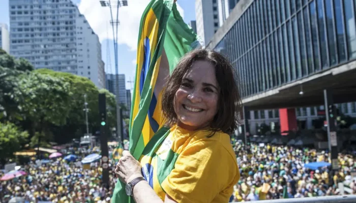 Pais-com-que-eu-sonho-diz-Regina-Duarte-sobre-possivel.webp.webp